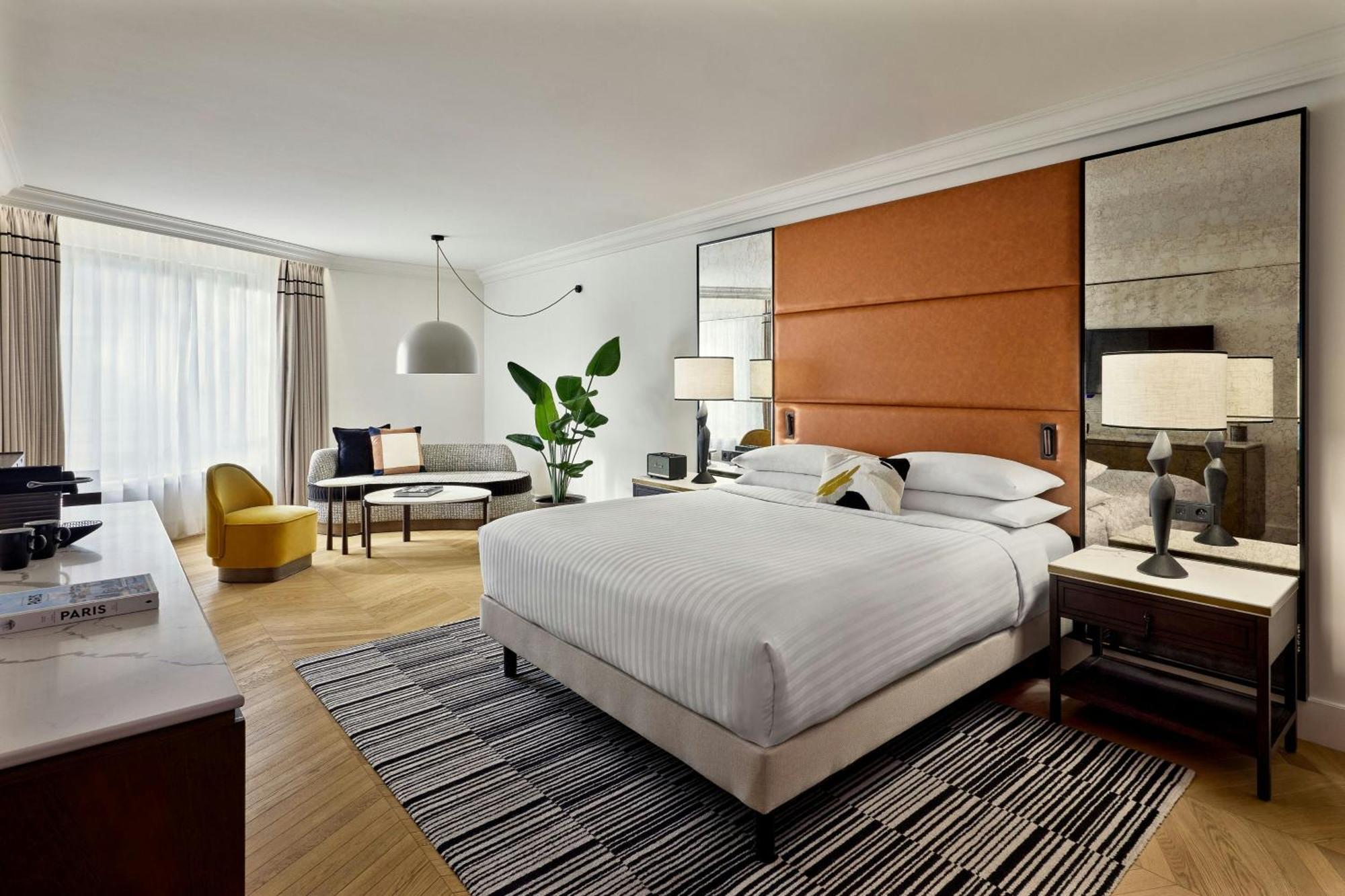 Two-Bedroom Parisian Family Suite Atrium View